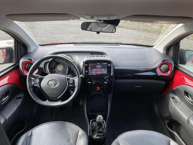 Toyota AYGO 1.0 VVT-i x-clusiv **KEYLESS/ APPLE CARPLAY/ CLIMATE CONTROL**