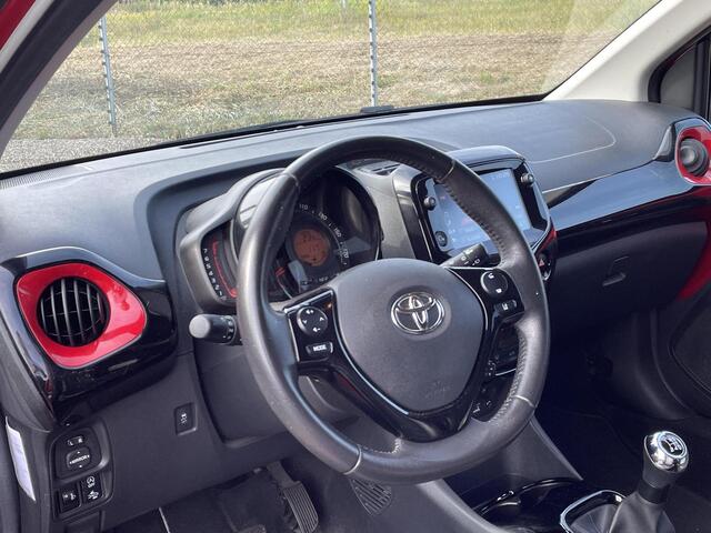 Toyota AYGO 1.0 VVT-i x-clusiv **KEYLESS/ APPLE CARPLAY/ CLIMATE CONTROL**