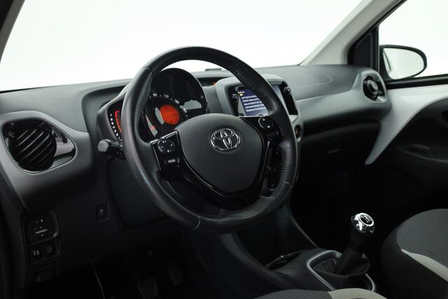 Toyota AYGO 1.0 VVT-i x-play | Airco | Cruise | CarPlay | All Season | Camera
