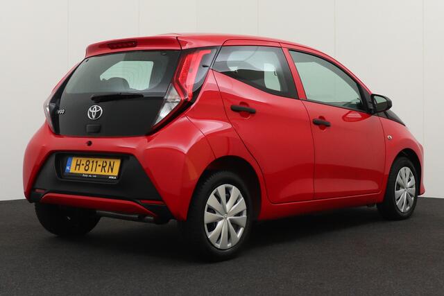 Toyota AYGO 1.0 VVT-i X-fun Bluetooth Airco LED