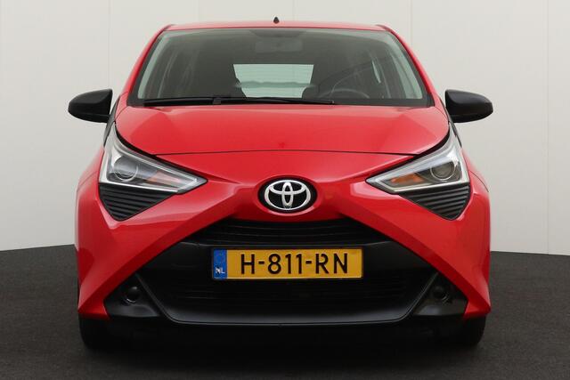 Toyota AYGO 1.0 VVT-i X-fun Bluetooth Airco LED
