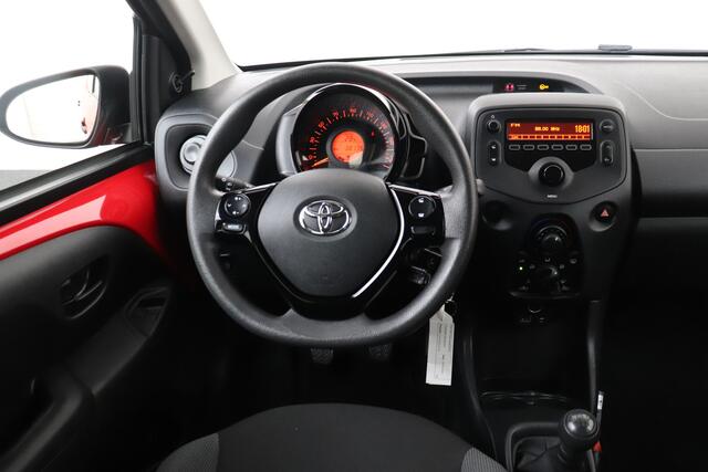 Toyota AYGO 1.0 VVT-i X-fun Bluetooth Airco LED