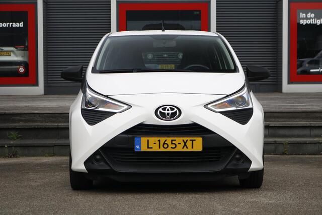 Toyota AYGO 1.0 VVT-i x-fun