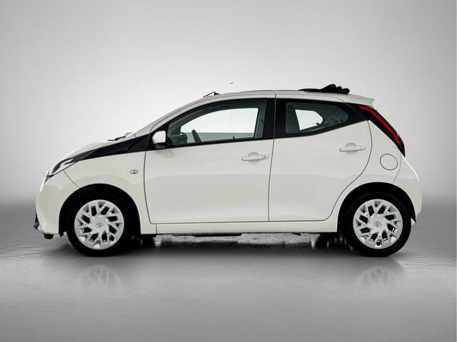 Toyota AYGO 1.0 VVT-i x-play Cabrio | 1e Eigenaar | BTW'er | Apple Carplay / Android Auto | SL 6