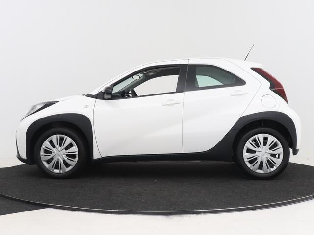 Toyota AYGO X 1.0 VVT-i MT Play | Airconditioning | Adaptive cruise control | Apple Carplay/Adroid | Camera |