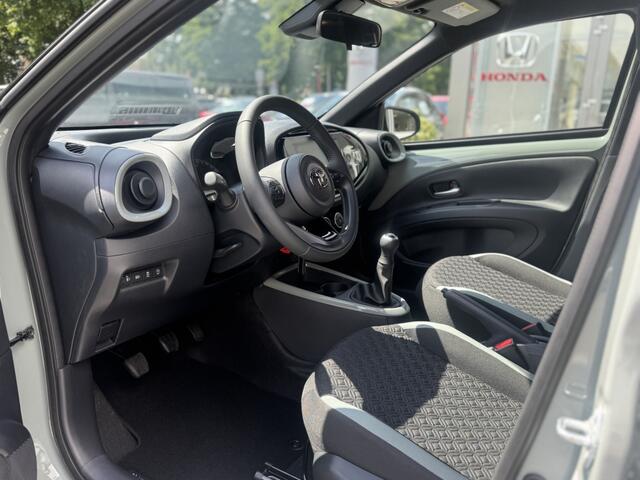 Toyota AYGO X 1.0 VVT-i MT Pulse Apple/Android, Cruise, 17inch velgen, Voorstoelen verwarmd , All-in Rijklaarprijs
