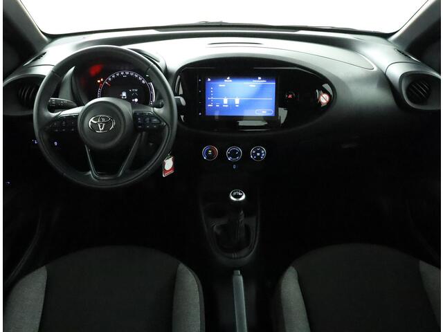 Toyota AYGO X 1.0 VVT-i MT Play | Apple carplay & Android auto | Cruise control