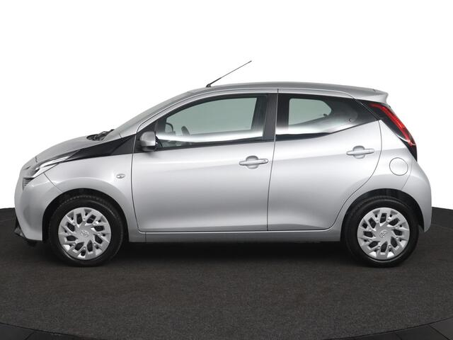 Toyota AYGO 1.0 VVT-i x-play