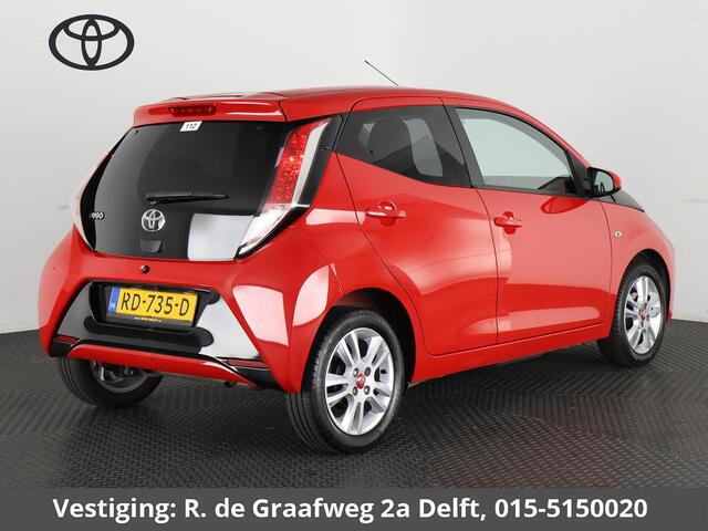Toyota AYGO 1.0 VVT-i X-Joy | Navigatie | Climate Control | Camera | Lichtmetalen velgen |