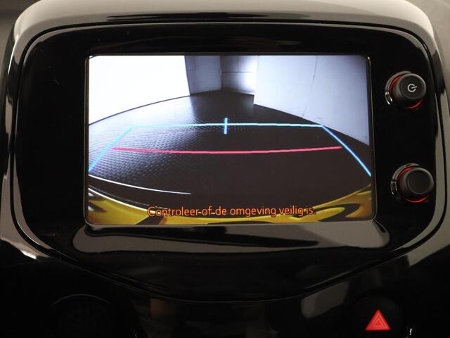 Toyota AYGO 1.0 VVT-i X-Joy | Navigatie | Climate Control | Camera | Lichtmetalen velgen |