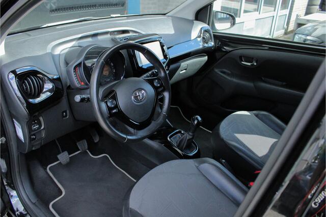 Toyota AYGO 1.0 VVT-i x-cite |half leder|airco|lichtmetaal|camera|