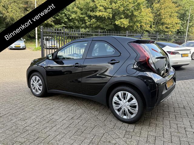 Toyota AYGO X 1.0 VVT-i Play CARPLAY NAVI GARANTIE TOT 10-2033! . ADAPTIEVE CRUISE CONTROL . ACHTERUITRIJCAMERA .
