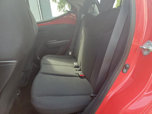 Toyota AYGO 1.0 VVT-i x-fun | CRUISECONTROL | AIRCO | BLUETOOTH | Wij bieden ook financiering mogelijkheden aan.