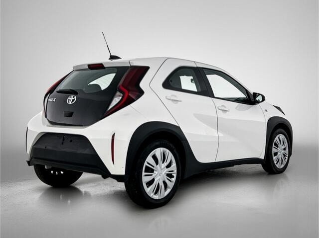 Toyota AYGO X 1.0 VVT-i MT Play