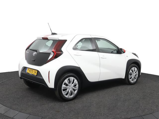 Toyota AYGO X 1.0 VVT-i MT Play | Adaptieve Cruise Control | Parkeercamera | Toyota Safety Sense | Airco |