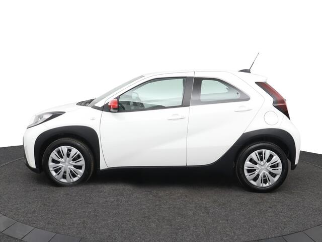 Toyota AYGO X 1.0 VVT-i MT Play | Adaptieve Cruise Control | Parkeercamera | Toyota Safety Sense | Airco |