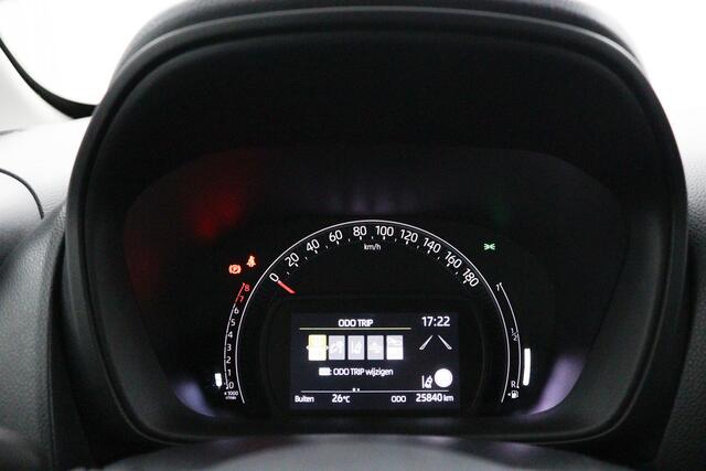 Toyota AYGO X 1.0 VVT-i MT Play | Adaptieve Cruise Control | Parkeercamera | Toyota Safety Sense | Airco |