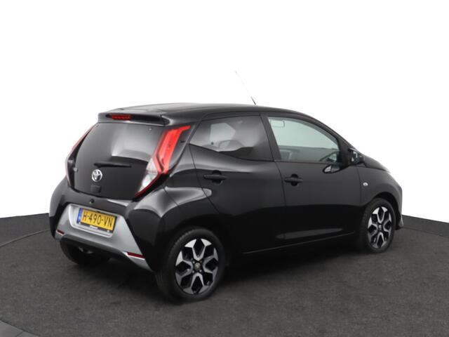Toyota AYGO 1.0 VVT-i x-joy | Automatische Airco | Apple/Android Auto | Lichtmetalen Velgen | Privacy Glas |