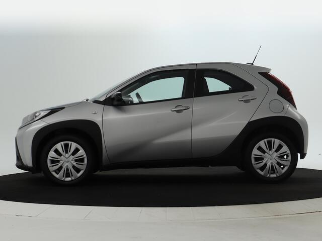 Toyota AYGO X 1.0 VVT-i S-CVT Play