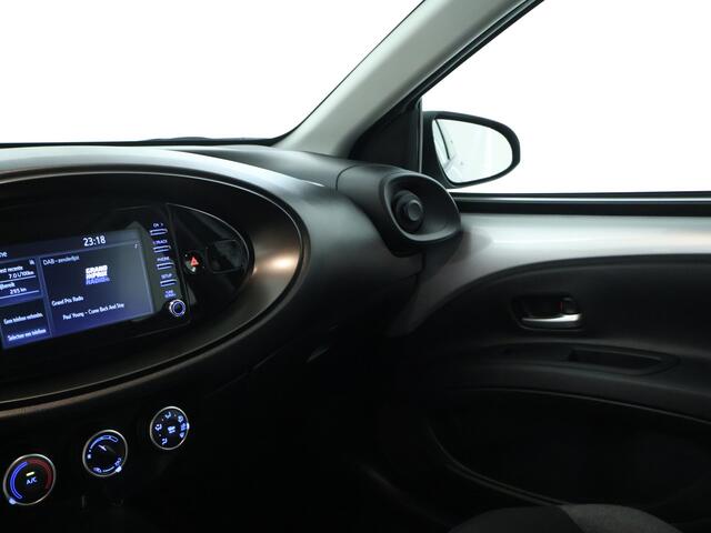 Toyota AYGO X 1.0 VVT-i S-CVT Play