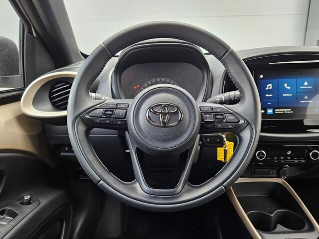 Toyota AYGO X 1.0 VVT-i MT Pulse | Ginger beige/Zwart | All Season Banden| Org NL en 1e Eigenaar |