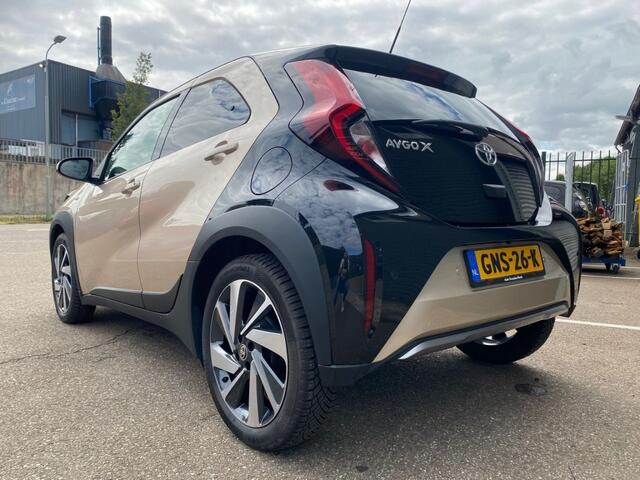 Toyota AYGO 1.0 VVT-I S-CVT ENVY Automaat Camera leder ADCR Full opt. NW!!