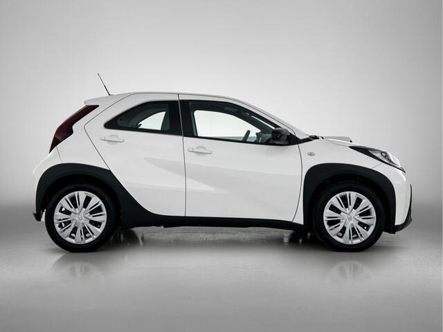 Toyota AYGO X 1.0 VVT-i MT Play