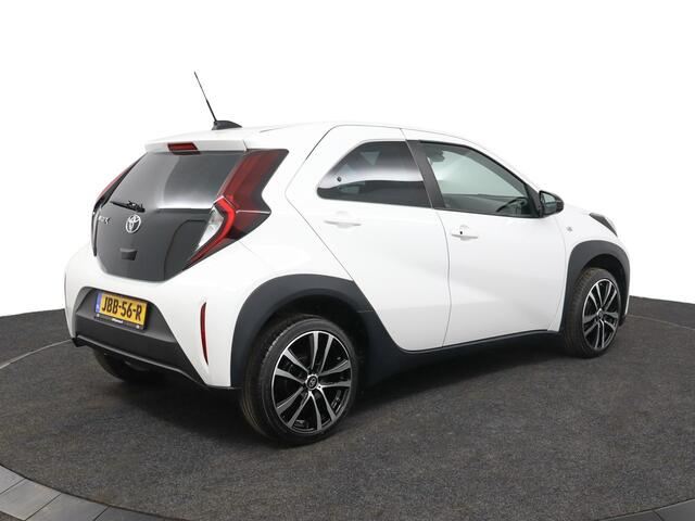 Toyota AYGO X 1.0 VVT-i S-CVT first Limited | Stoelverwarming | Keyless | Lichtmetalen Velgen | Automaat | Adaptieve Cruise Control | Camera | 10 jaar garantie! |