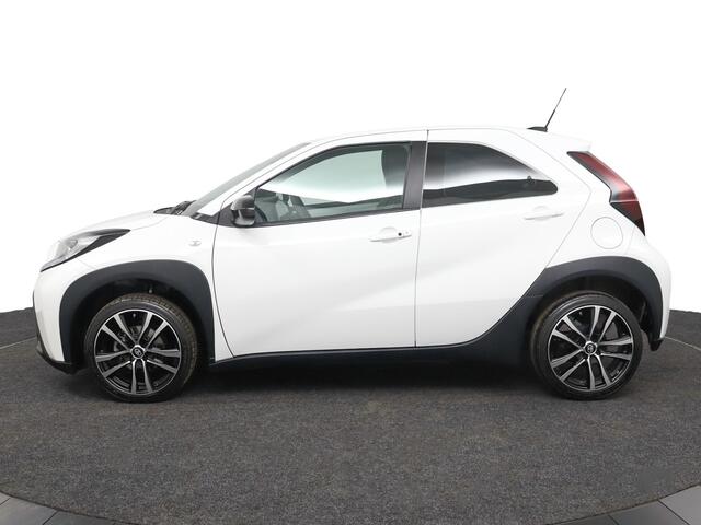 Toyota AYGO X 1.0 VVT-i S-CVT first Limited | Stoelverwarming | Keyless | Lichtmetalen Velgen | Automaat | Adaptieve Cruise Control | Camera | 10 jaar garantie! |