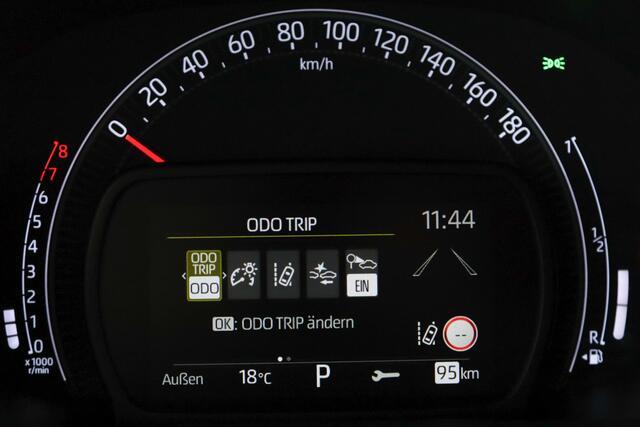 Toyota AYGO X 1.0 VVT-i S-CVT first Limited | Stoelverwarming | Keyless | Lichtmetalen Velgen | Automaat | Adaptieve Cruise Control | Camera | 10 jaar garantie! |