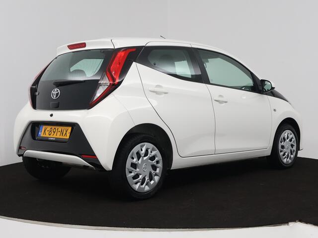 Toyota AYGO 1.0 VVT-i x-play