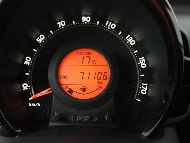 Toyota AYGO 1.0 VVT-i x-play