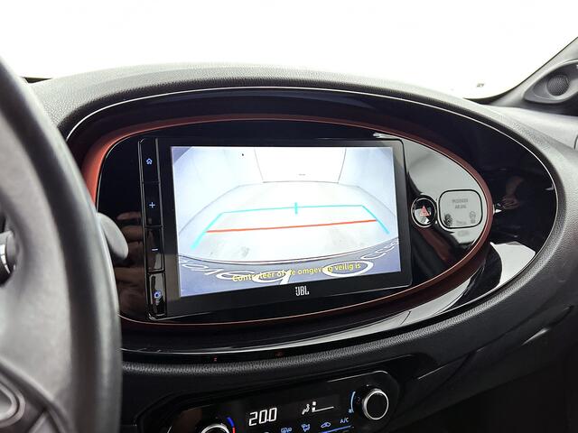Toyota AYGO X 1.0 VVT-i MT Envy Limited | JBL Sound system | LM velgen | Premium uitgevoerd | Navigatie |