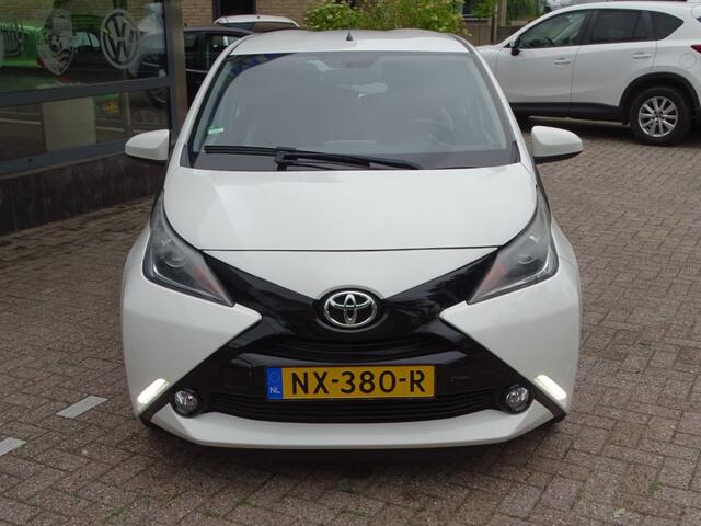 Toyota AYGO 1.0 VVT-I X-PLAY Airco Camera Apple Carplay