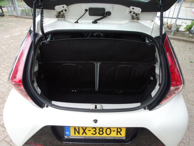 Toyota AYGO 1.0 VVT-I X-PLAY Airco Camera Apple Carplay