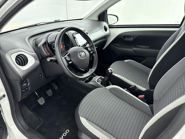 Toyota AYGO 1.0 VVT-i x-cite | NL-Auto | Parkeercamera | Climate Control | Apple Carplay -/ Android Auto |