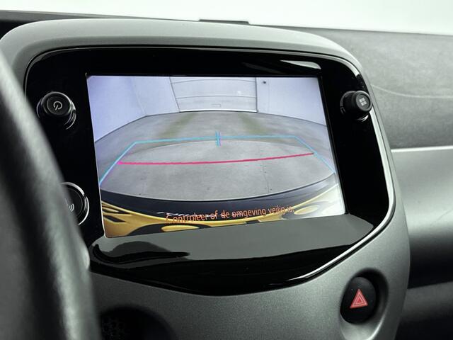 Toyota AYGO 1.0 VVT-i x-cite | NL-Auto | Parkeercamera | Climate Control | Apple Carplay -/ Android Auto |
