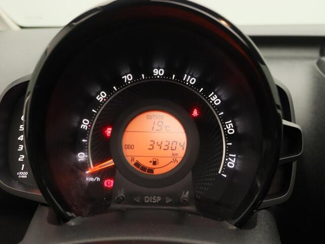 Toyota AYGO 1.0 VVT-i x-first