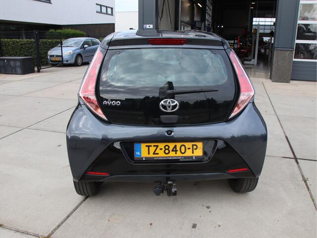 Toyota AYGO 1.0 VVT-i x-play Trekhaak!, Cruise controle, Camera Zomer aanbieding!