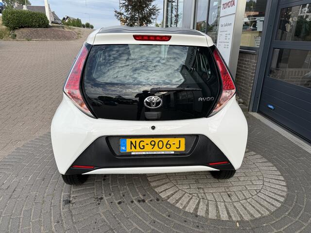Toyota AYGO 1.0 VVT-i x-fun