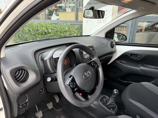 Toyota AYGO 1.0 VVT-i x-fun