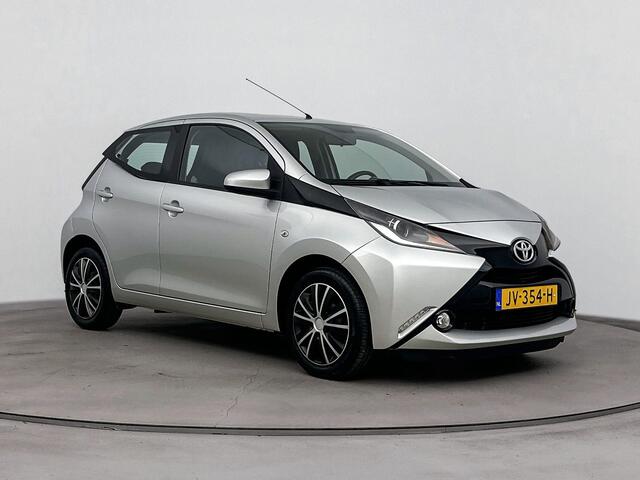 Toyota AYGO 1.0 VVT-i x-play | Airco | Camera | Cruise control |