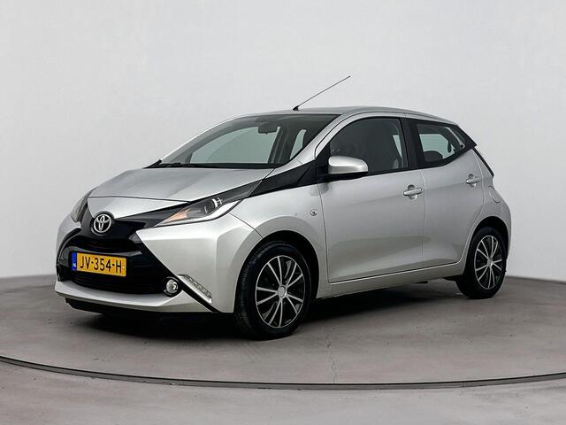 Toyota AYGO 1.0 VVT-i x-play | Airco | Camera | Cruise control |
