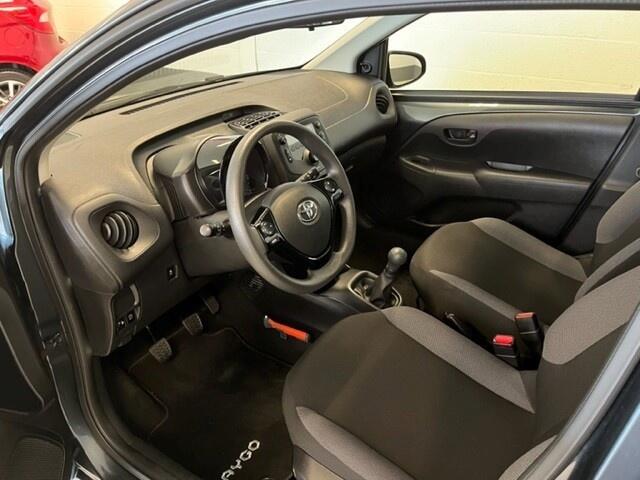 Toyota AYGO 1.0 VVT-i x-fun ( Apple Carplay / Android auto )