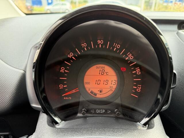 Toyota AYGO 1.0 VVT-i x-fun ( Apple Carplay / Android auto )
