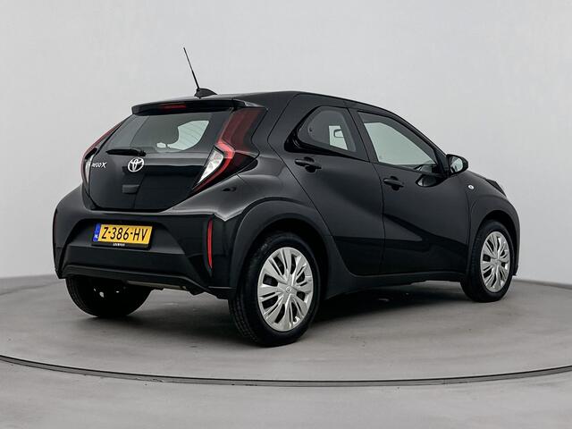 Toyota AYGO X 1.0 VVT-i S-CVT Play