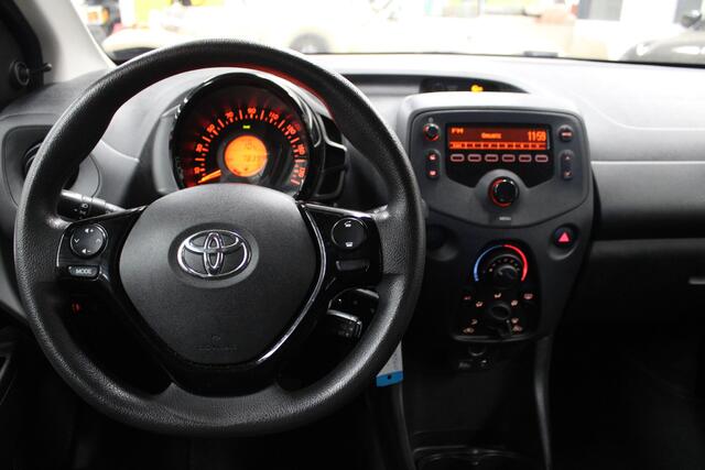 Toyota AYGO 1.0 VVT-i x-fun Airco. Cruise Control, Stuurbekrachtiging