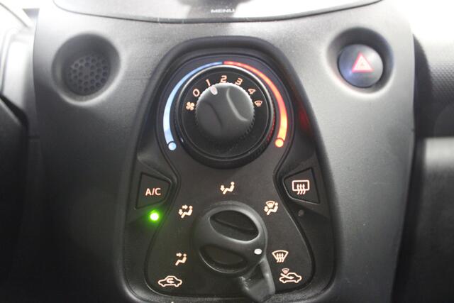Toyota AYGO 1.0 VVT-i x-fun Airco. Cruise Control, Stuurbekrachtiging
