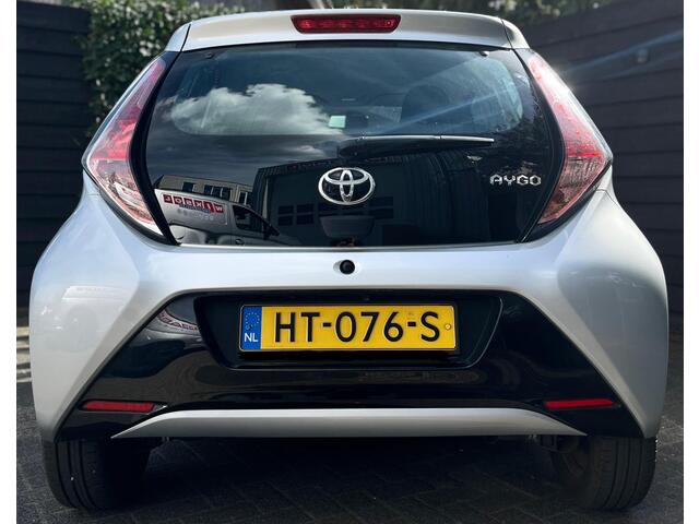 Toyota AYGO 1.0 VVT-i x-play AUTOMAAT 2016 - 1e EIGENAAR!