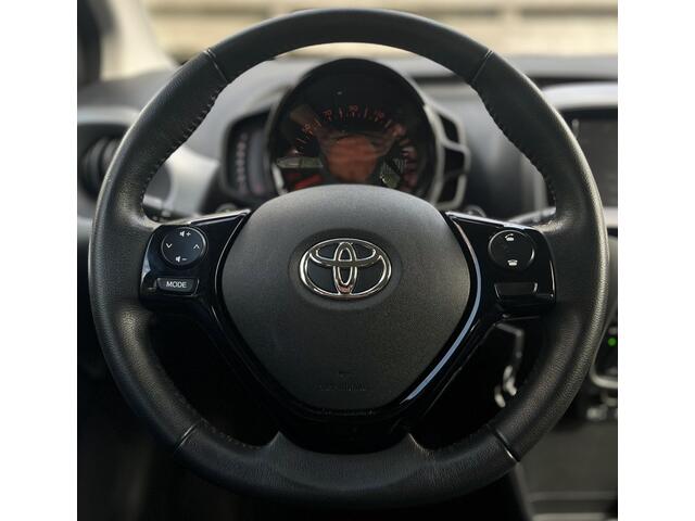 Toyota AYGO 1.0 VVT-i x-play AUTOMAAT 2016 - 1e EIGENAAR!